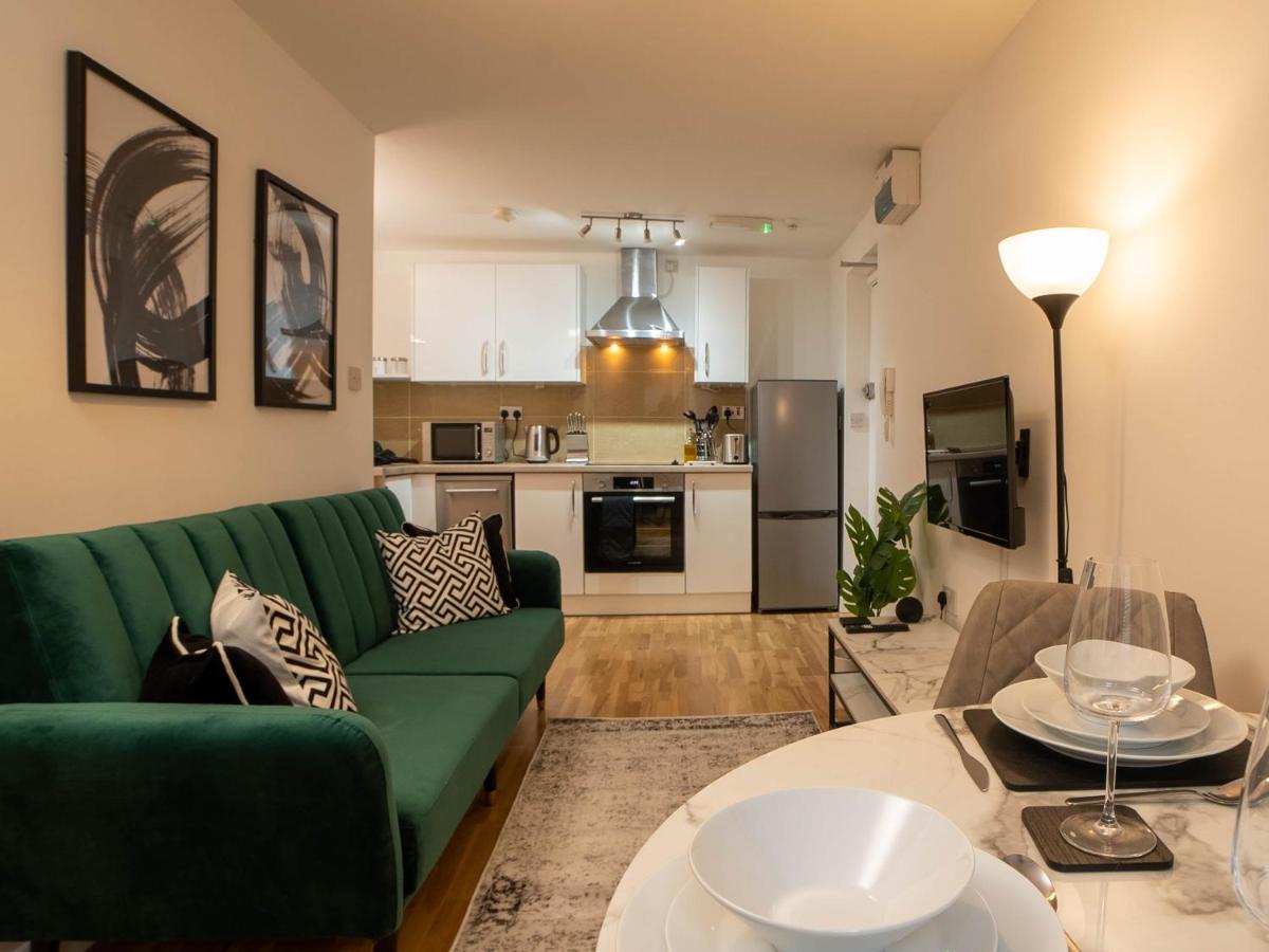 Apartment Modern & - King Bed, Super Fast Wi-fi Cambridge (Cambridgeshire)